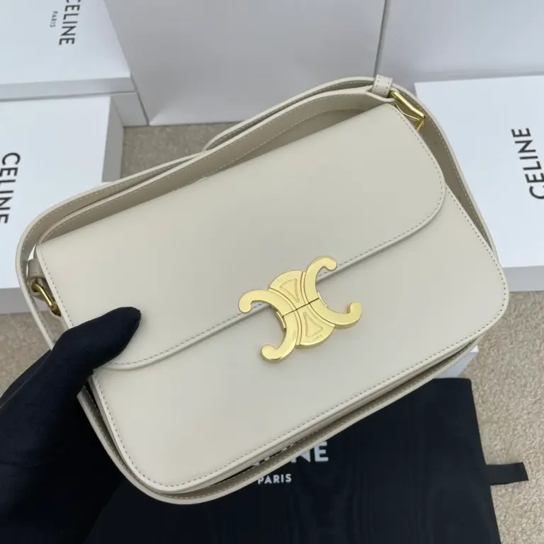 高仿CELINE-賽琳 TRIOMPHE 金色鎖扣牛皮斜挎包 - 優雅多功能設計-188423