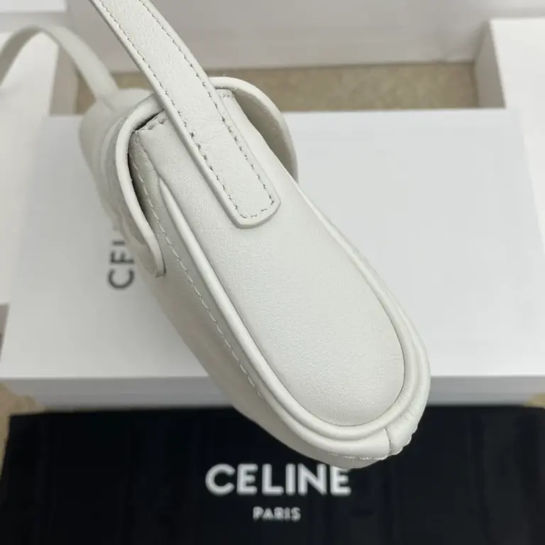 高仿CELINE-賽琳 簡約時尚銀色飾面牛皮革手提-119883