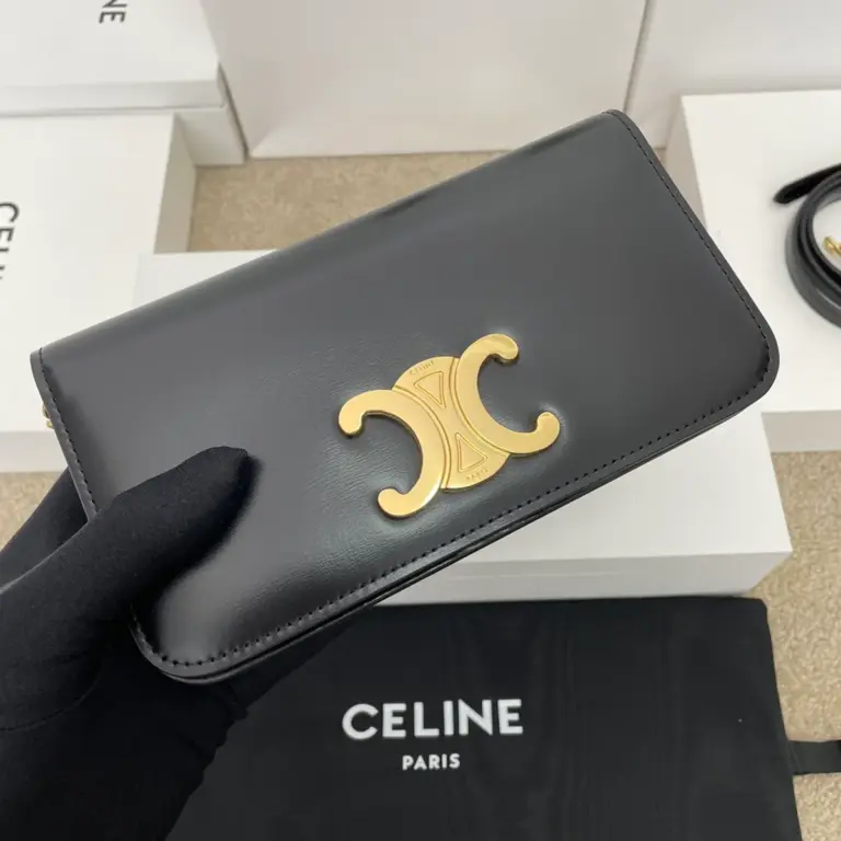 高仿CELINE-賽琳 迷你TRIOMPHE鎖扣牛皮手袋 - 多功能時尚隨身包-10L973