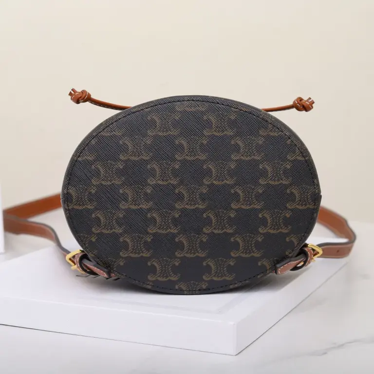 高仿CELINE-賽琳 Saint Laurent TRIOMPHE CANVAS 多功能印花背包-118702