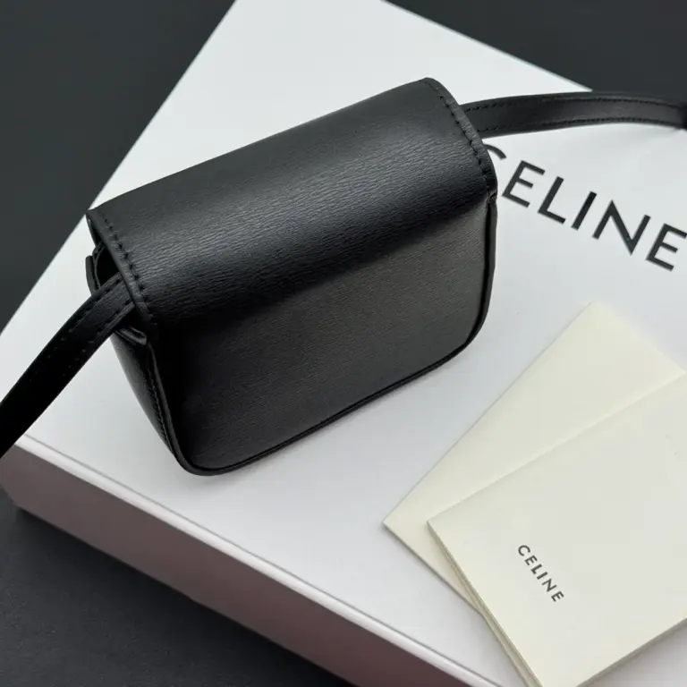 高仿CELINE-賽琳 金色TRIOMPHE按扣迷你牛皮手袋-10I513