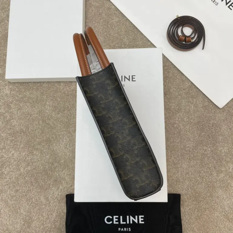 高仿CELINE-賽琳 多功能迷你手袋 - 輕鬆容納PLUS大屏手機-194372