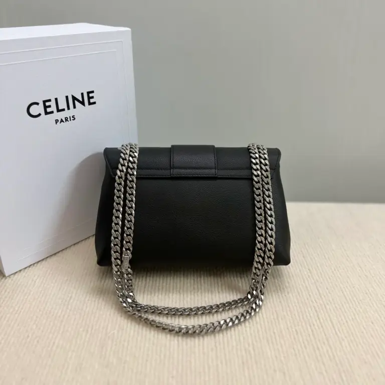 高仿CELINE-賽琳 經典牛皮革TRIOMPHE斜挎包-116593
