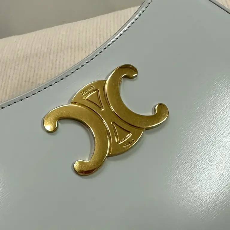 高仿CELINE-賽琳 時尚羊皮革肩背包-115703