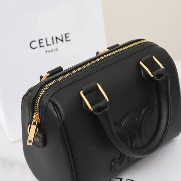 高仿CELINE-賽琳 金色飾面牛皮革多功能手提斜挎包-113773