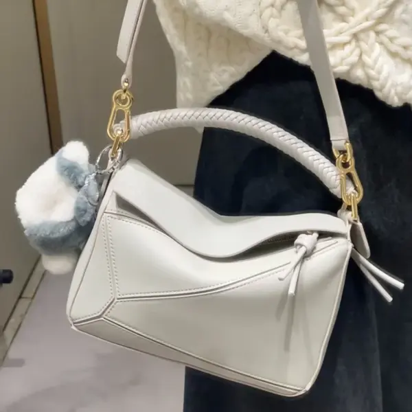 高仿羅意威/LOEWE 編制手柄單肩包