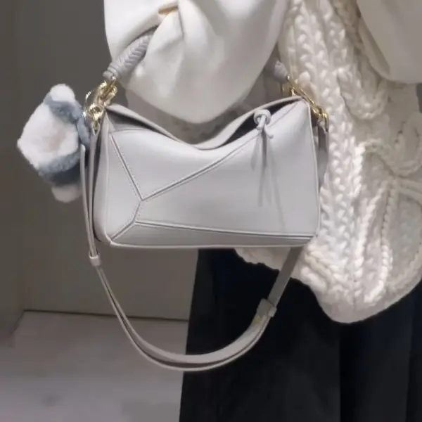 高仿羅意威/LOEWE 編制手柄單肩包
