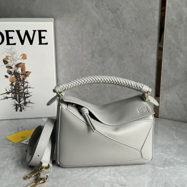 高仿羅意威/LOEWE 編制手柄單肩包