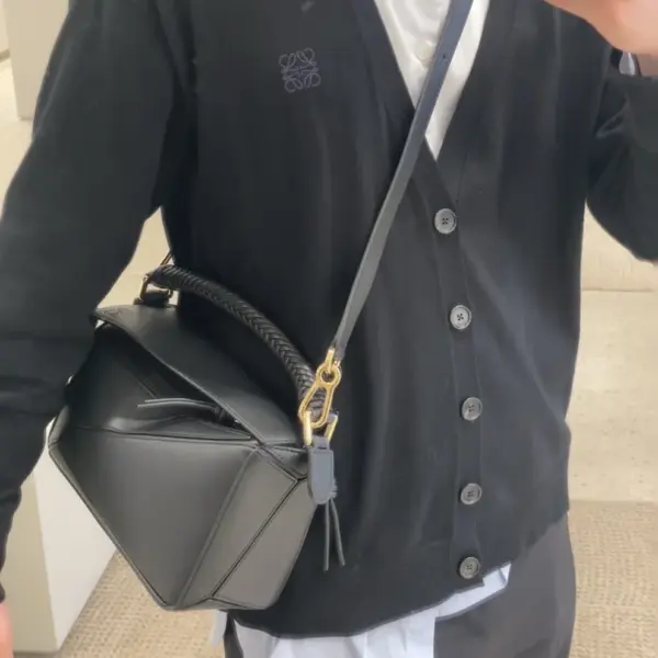 高仿羅意威/LOEWE 編制手柄單肩包
