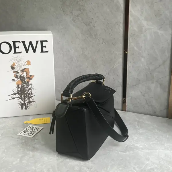 高仿羅意威/LOEWE 編制手柄單肩包