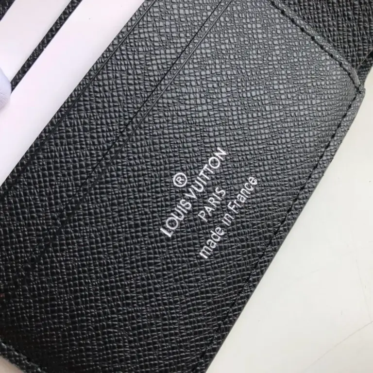 高仿包包LV Multiple 錢包 | Epi皮革男士短夾 多功能信用卡夾層設計-M60662 高仿包包