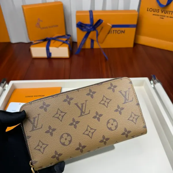 高仿LV Monogram Reverse帆布拉链长夹钱包 - 女士多功能经典款-M82444