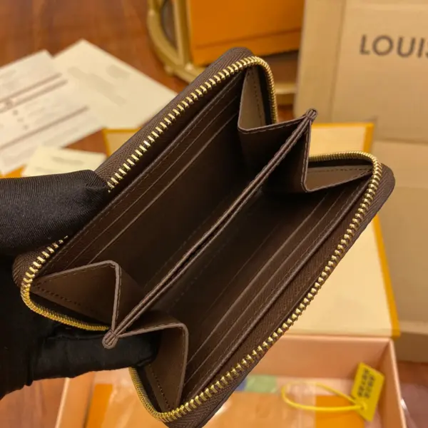 高仿包包LV Damier Ebene帆布拉链零钱包 | 经典便携多功能钱包-N63070 高仿包包