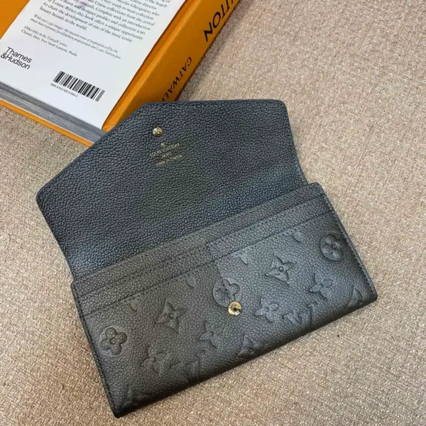 LV Ski系列閃亮版Sarah錢包 | Monogram Empreinte皮革 | 16個名片夾層 | 信封式設計-M12172