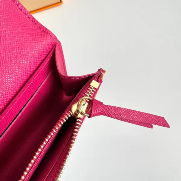 高仿包包LV x 村上隆 Rosalie 零錢包 | 限量復刻版 Monogram 彩色塗層帆布-M13399 高仿包包