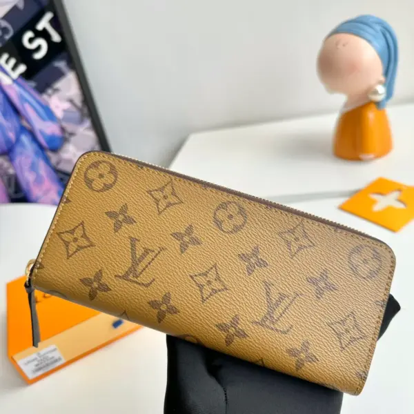 高仿LV Clémence 拉链钱包 - Monogram Reverse帆布经典款-M82336