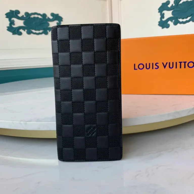 高仿LV Brazza Damier Infini 皮革錢包 - 經典格紋設計多功能收納-N63010