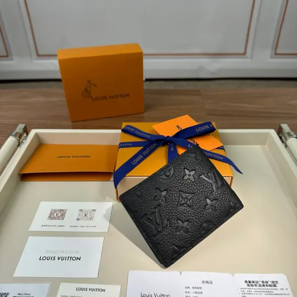 高仿LV Taurillon Monogram壓花牛皮Multiple錢包 | 經典黑色多功能短夾-M82072