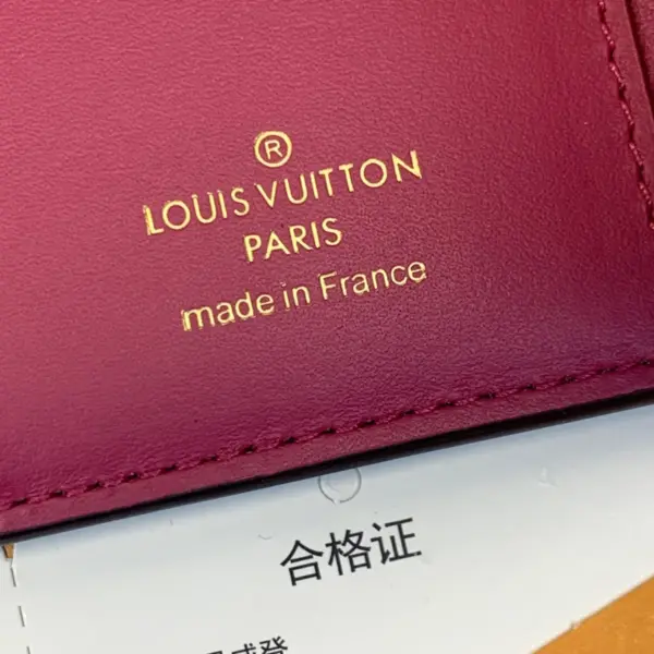 高仿LV Capucines XS 钱包 - 女士超小型Taurillon皮革钱夹 带零钱格-M68587