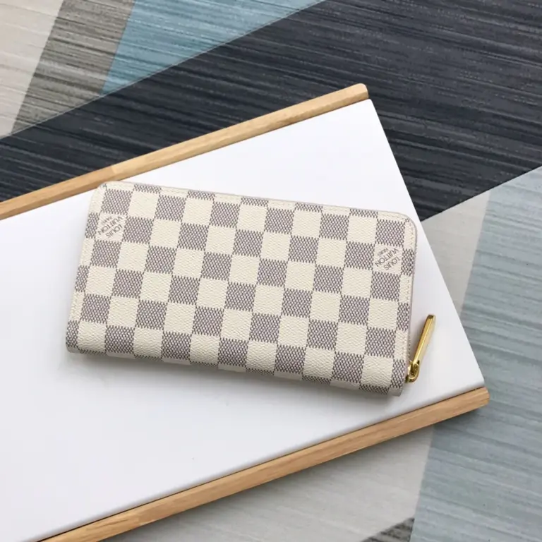 高仿LV Damier Azur芭蕾粉拉链钱包 - 多功能女士皮夹｜LV经典小型皮件-N63503