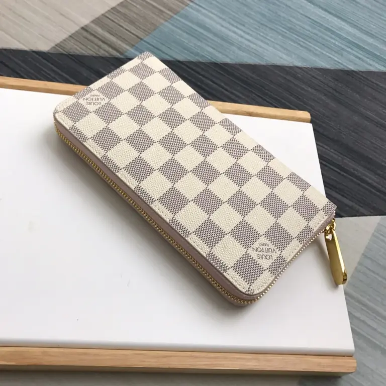高仿LV Damier Azur芭蕾粉拉链钱包 - 多功能女士皮夹｜LV经典小型皮件-N63503