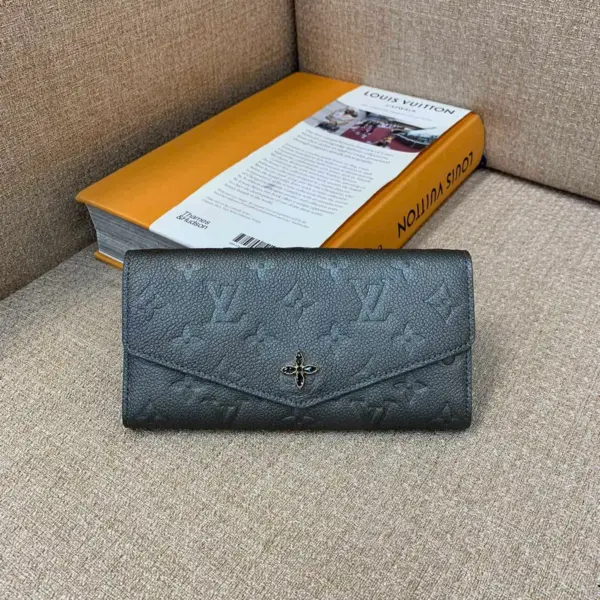 LV Ski系列閃亮版Sarah錢包 | Monogram Empreinte皮革 | 16個名片夾層 | 信封式設計-M12172