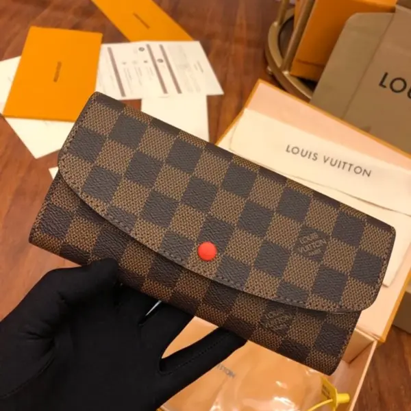 高仿LV Emilie錢包 | Damier Ebene帆布女士短款錢包 多卡位設計-N63544