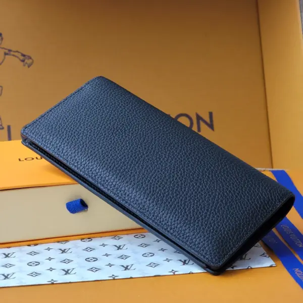 高仿LV Brazza 男士錢包 | Millésime粒面小牛皮 | 16卡位拉鏈零錢夾-M83126 13 高仿LV Brazza 男士錢包 | Millésime粒面小牛皮 | 16卡位拉鏈零錢夾-M83126
