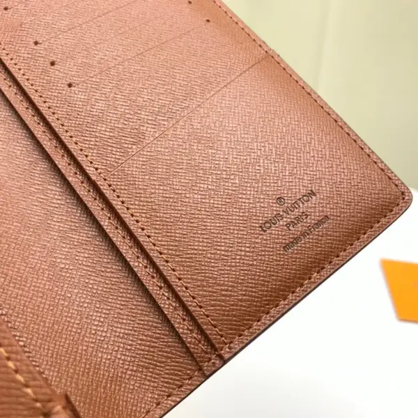 高仿LV Monogram Brazza 男士錢包｜多功能帆布設計｜16卡位+零錢格-M66540