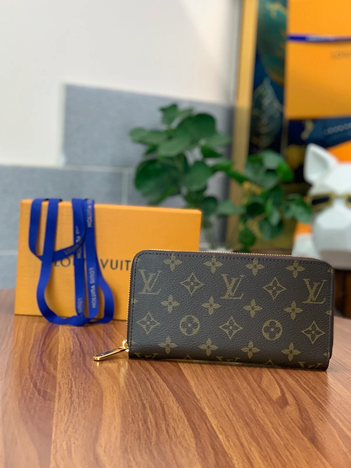 高仿LV Monogram拉链钱包 - 经典罂粟红色女士多功能钱夹-M41896
