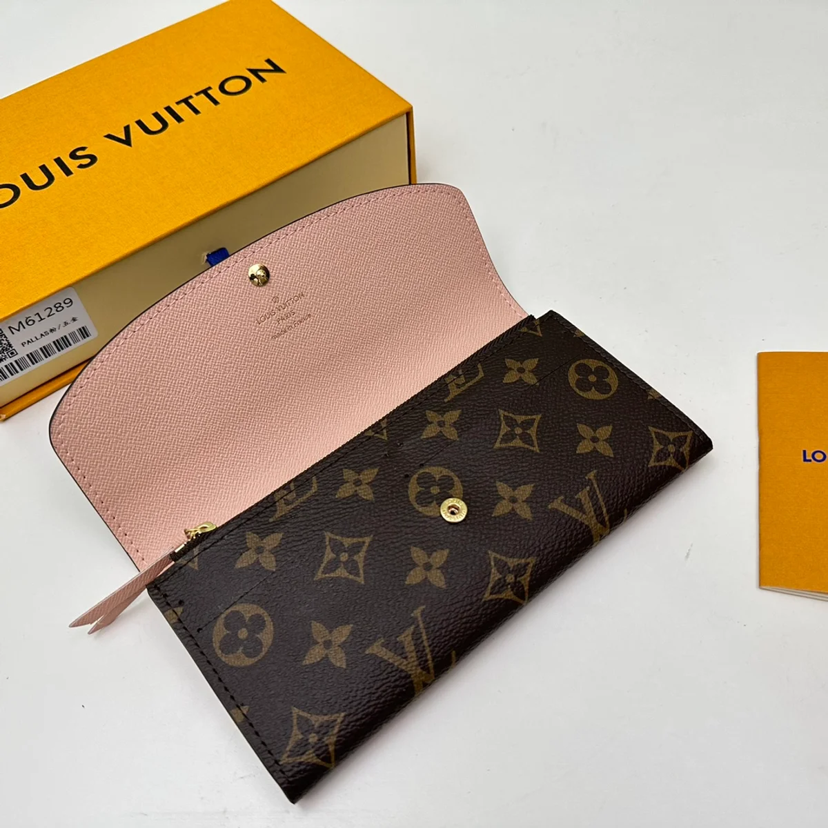 高仿LV Emilie钱夹 - Monogram帆布女士钱包 多功能信用卡夹层设计-M61289