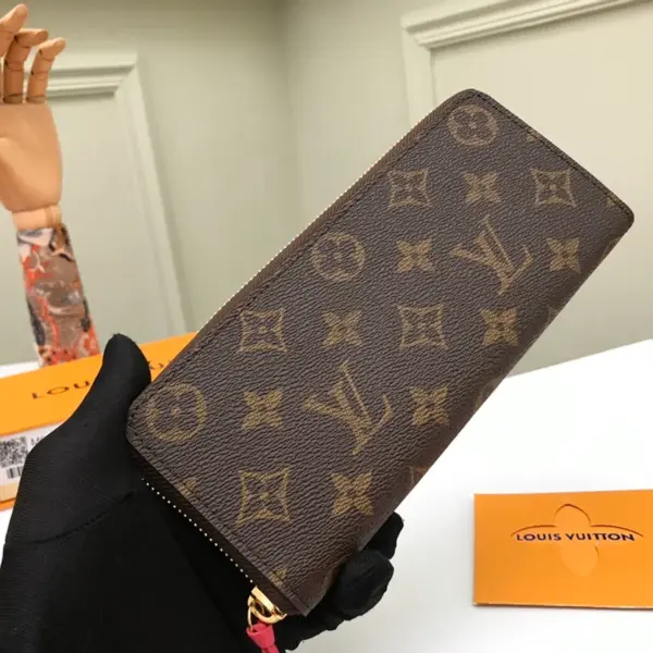 高仿LV Clémence Monogram帆布女士钱包 - 多功能小巧皮夹-M60742 12 高仿LV Clémence Monogram帆布女士钱包 - 多功能小巧皮夹-M60742