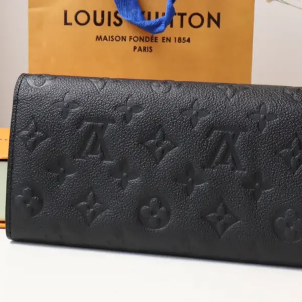 高仿LV Sarah錢包 | Monogram Empreinte皮革 經典S-lock鎖扣設計 多功能長夾-M82638
