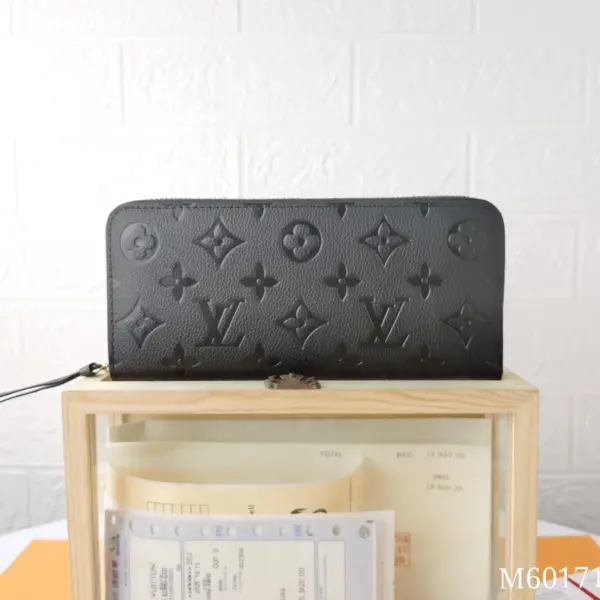 高仿LV Clémence錢包 | Monogram Empreinte壓花牛皮 多功能女士短款錢包-M60171 11 高仿LV Clémence錢包 | Monogram Empreinte壓花牛皮 多功能女士短款錢包-M60171