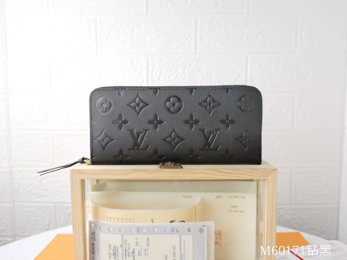 高仿LV Clémence錢包 | Monogram Empreinte壓花牛皮 多功能女士短款錢包-M60171 21 高仿LV Clémence錢包 | Monogram Empreinte壓花牛皮 多功能女士短款錢包-M60171