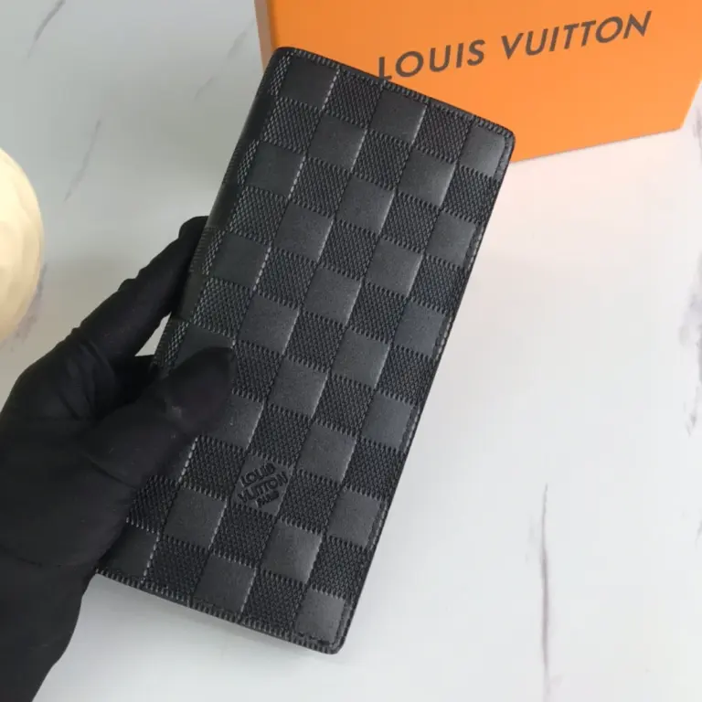 高仿LV Brazza Damier Graphite 多功能錢包 - 大容量信用卡收納與零錢格設計-N62665 13 高仿LV Brazza Damier Graphite 多功能錢包 - 大容量信用卡收納與零錢格設計-N62665