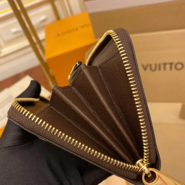 高仿LV Damier Ebene帆布Zippy拉链钱包 - 多功能信用卡夹层女士钱夹-N41661