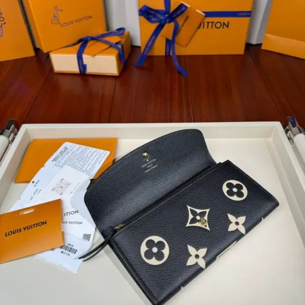 高仿LV Emilie錢包 | Monogram Empreinte壓花粒面牛皮 長夾 手拿包-M83138