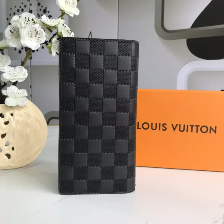 高仿LV Brazza Damier Graphite 多功能錢包 - 大容量信用卡收納與零錢格設計-N62665 12 高仿LV Brazza Damier Graphite 多功能錢包 - 大容量信用卡收納與零錢格設計-N62665