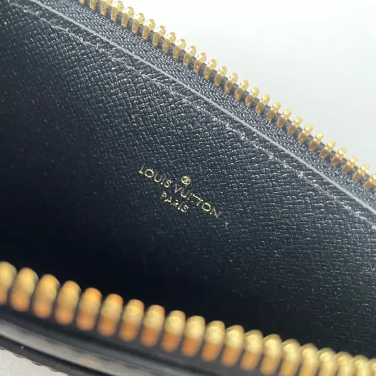 高仿LV Slim 錢包 | Monogram帆布配小牛皮 超薄設計多功能卡片夾-M80348