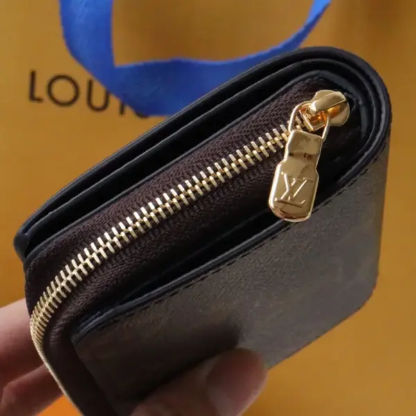高仿LV Lou錢包 | Monogram帆布女士短款錢包 附拉鏈零錢格-M81461