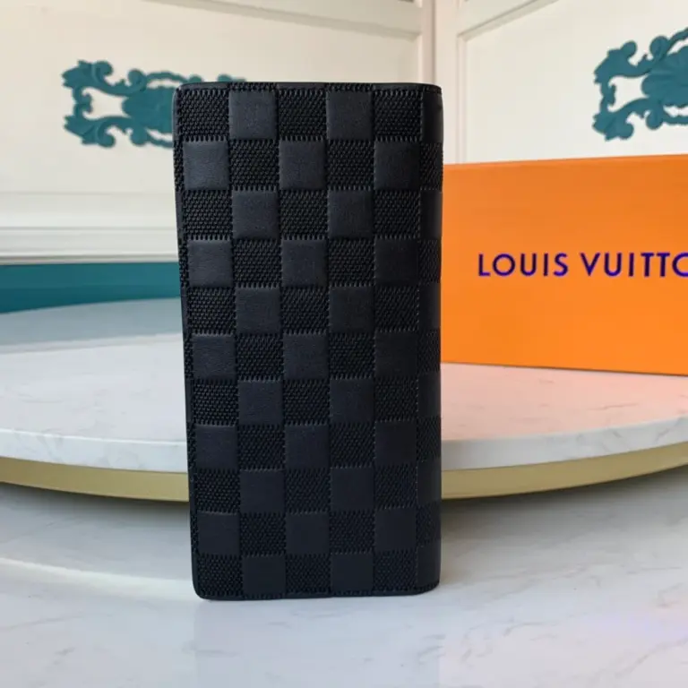 高仿LV Brazza Damier Infini 皮革錢包 - 經典格紋設計多功能收納-N63010