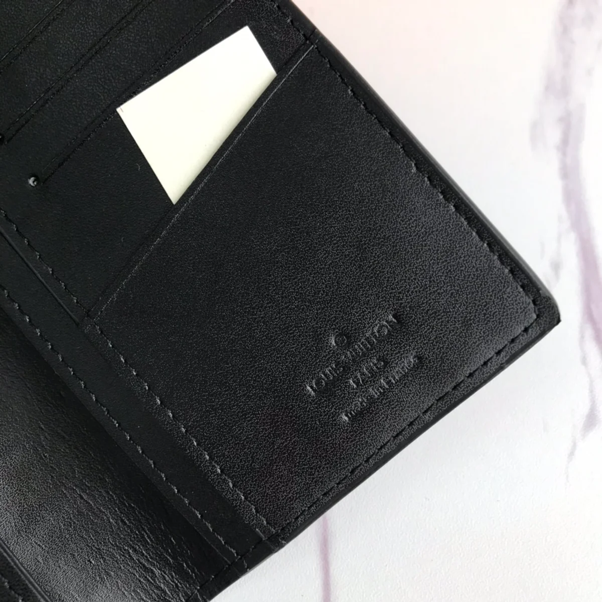 高仿LV Brazza Damier Graphite 多功能錢包 - 大容量信用卡收納與零錢格設計-N62665 8 高仿LV Brazza Damier Graphite 多功能錢包 - 大容量信用卡收納與零錢格設計-N62665