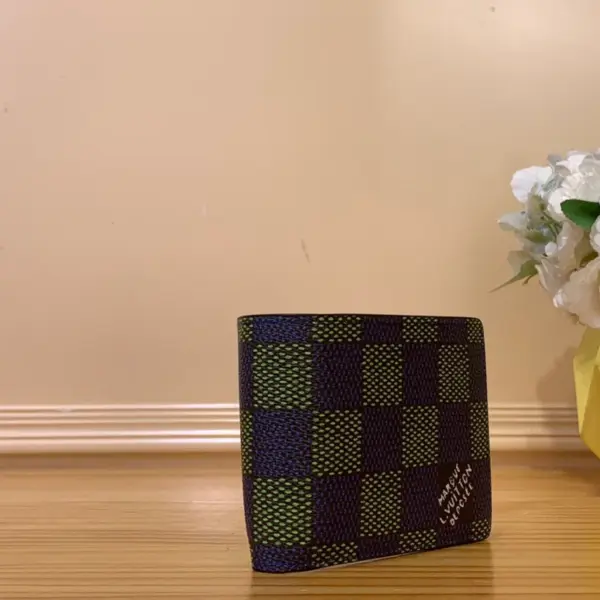 高仿包包LV Damier Heritage Multiple 男士錢包 - 藍綠色塗層帆布短夾-N00142 高仿包包