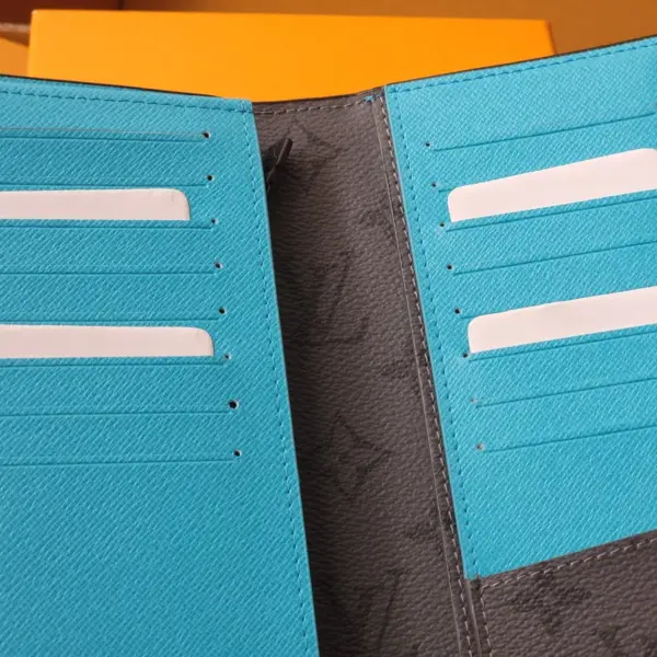高仿LV Brazza男士长款钱包 - Monogram Eclipse Reverse帆布配Turquoise皮革饰边-M11467
