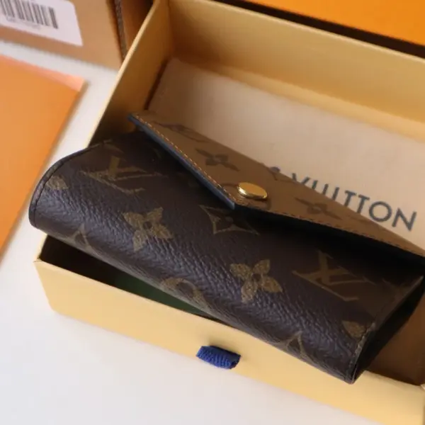 高仿LV LV Victorine短夾錢包 | Monogram Reverse塗層帆布 多功能設計-M81557