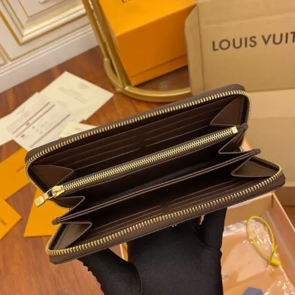 高仿LV Damier Ebene帆布Zippy拉链钱包 - 多功能信用卡夹层女士钱夹-N41661