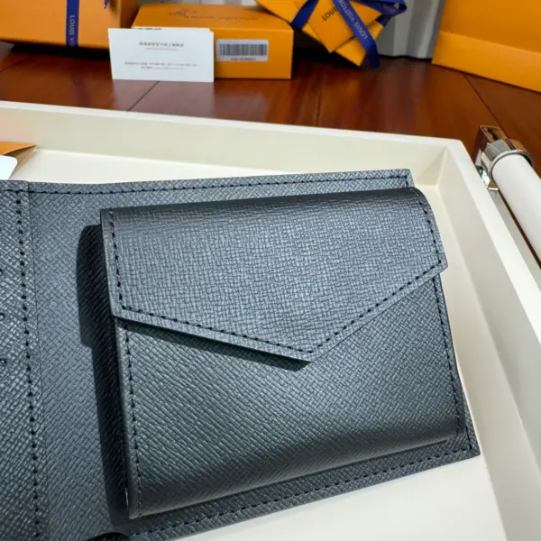 高仿LV Marco錢包 | Monogram Eclipse帆布男士短款錢包 | 法國/西班牙製造-M62545 15 高仿LV Marco錢包 | Monogram Eclipse帆布男士短款錢包 | 法國/西班牙製造-M62545