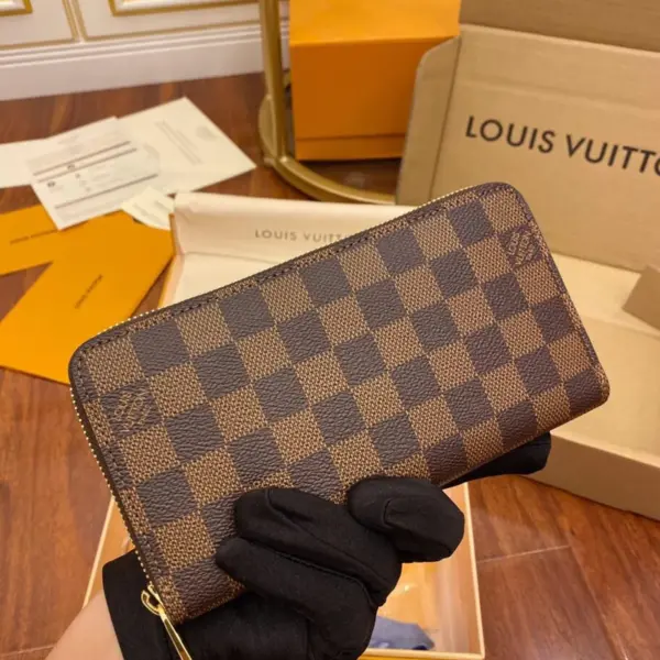 高仿LV Damier Ebene帆布Zippy拉链钱包 - 多功能信用卡夹层女士钱夹-N41661