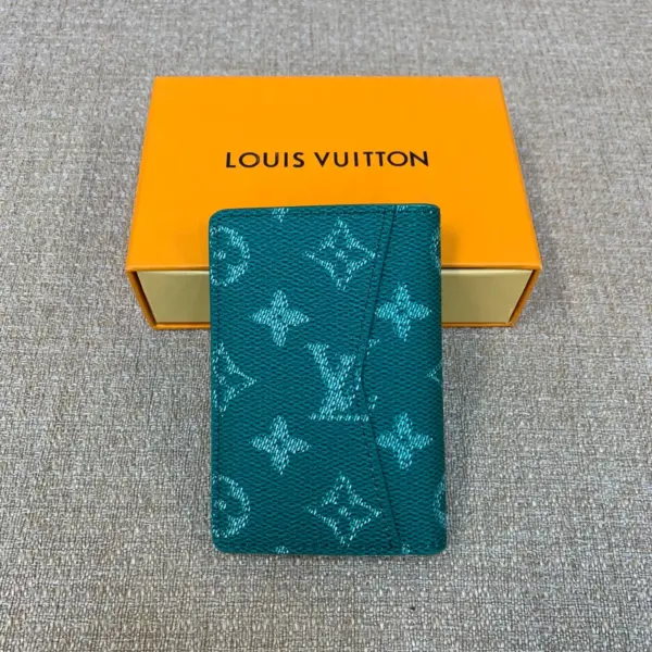 高仿包包LV 男士Monogram Heritage万用钱包 - Pharrell Williams联名款 Damier格纹设计-M12658 高仿包包